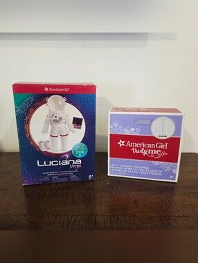 AMERICAN GIRL Luciana Vega Space Suit Astronaut Doll LIMITED/ Display Stand NEW